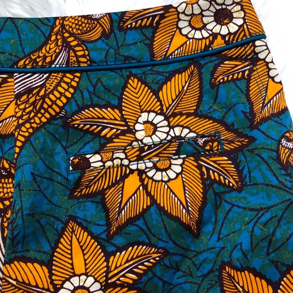 Anthropologie Bird of Paradise Shorts size 2 - Picture 7 of 7